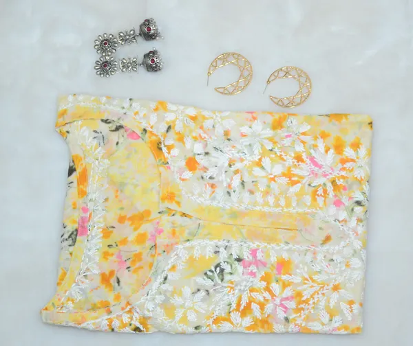 Yellow_Mul_Cotton_Short_Chikankari_Kurta_For_Women