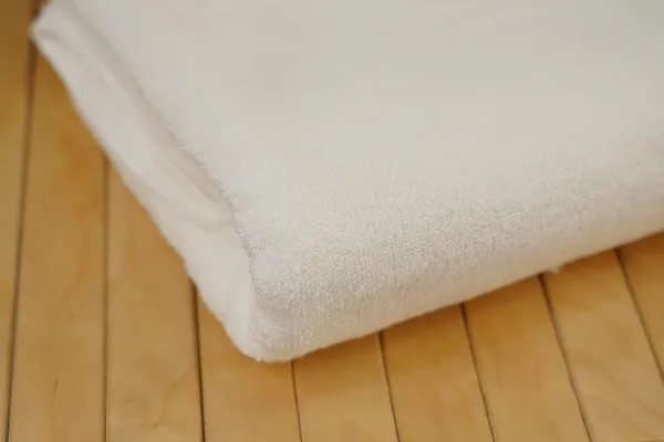 Bamboo_Bath_Towel_Ultra_Absorbent_4X_Softer_Than_Cotton_Towels-_140_x_70_cm_–_450_GSM_|_Pack_of_1_White_Bath_Towel_Plain