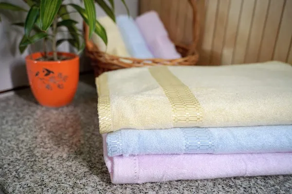 100%_Bamboo_Fiber_Bath_Towel_for_Men_and_Women-__360_Gsm_Yellow_Light_Weight_Towel