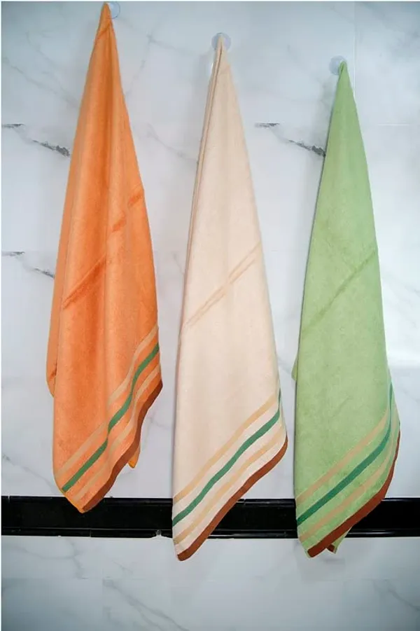 Bamboo_Bath_Towel_Ultra_Absorbent_4X_Softer_Than_Cotton_Towels-_140_x_70_cm_–_450_GSM_|_Beigh_Stripe