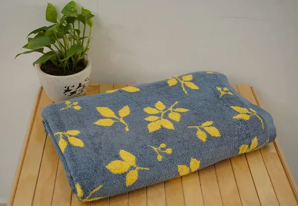 Bamboo_Bath_Towel_Ultra_Absorbent_4X_Softer_Than_Cotton_Towels-_140_x_70_cm_–_450_GSM_|_Pack_of_1-_Yellow_Towel