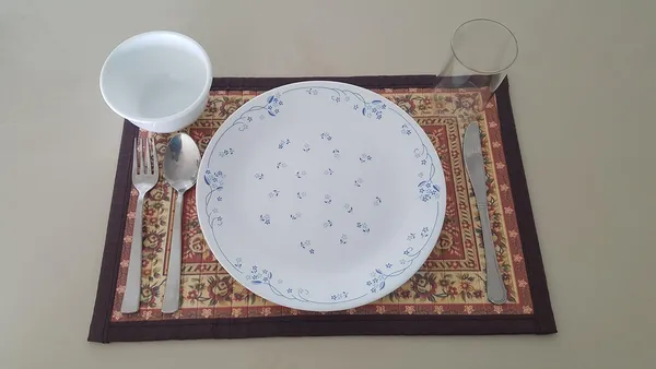 Bamboo_Placemats_for_Dining_Table_6_Seater_30x45cm_Persian_Print