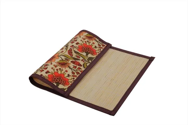 Bamboo_Placemats_and_Dining_Tablemats_Set_Indian_Floral_Print-_Patli_Tilli