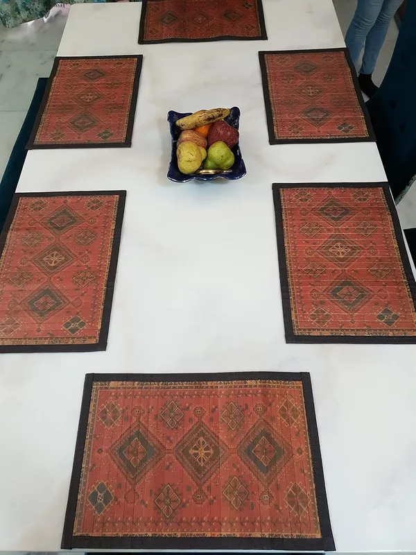 Bamboo_Placemats/_Tablemats_for_Dining_Table-_Pack_of_4