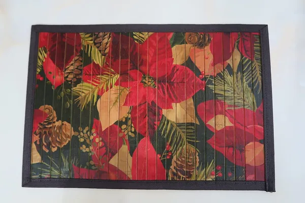 Bamboo_Dining_Table_Mats/Placemats_Christmas_Flower_Print-_30x45cm