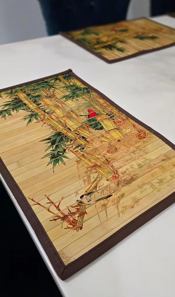 Bamboo_Tablemats/_Placemats_Bamboo_print-_Set_of_6_and_1_Table_Runner