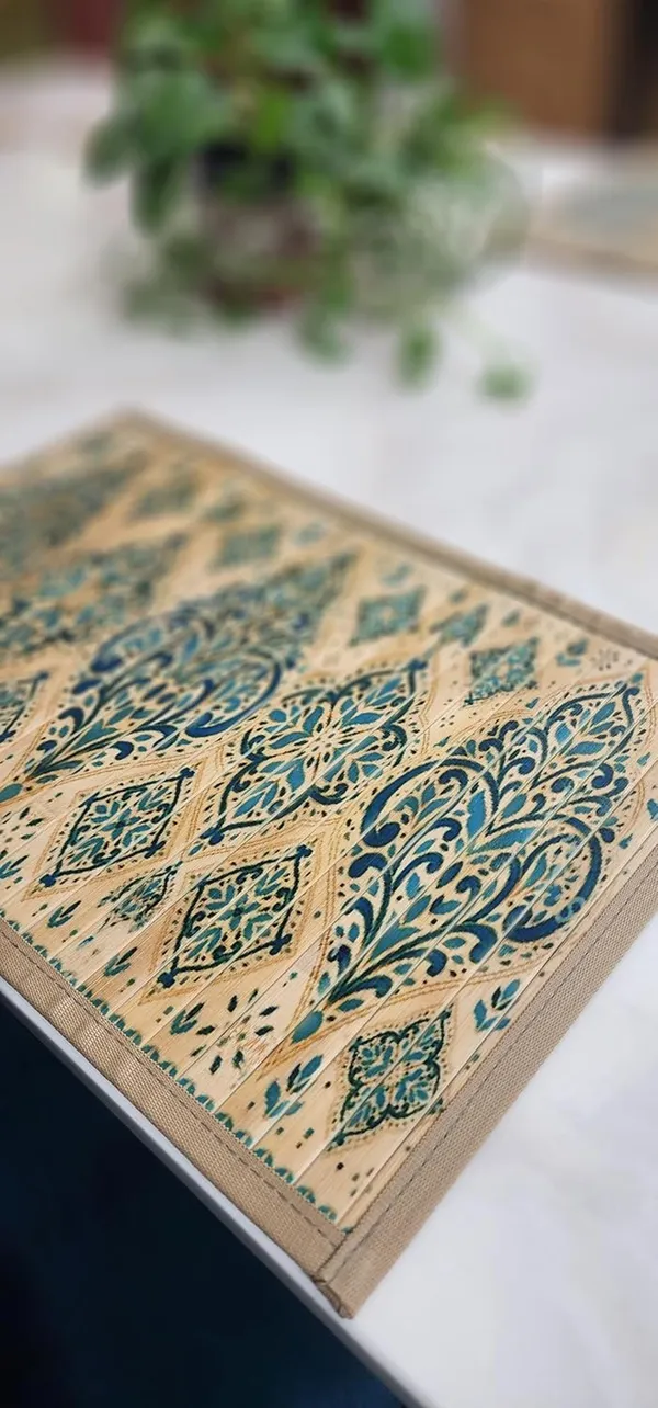 Bamboo_Placemats_and_Dining_Table_Mats_for_Dining_Table-_Set_of_4_Turkish_Print_30x45cm