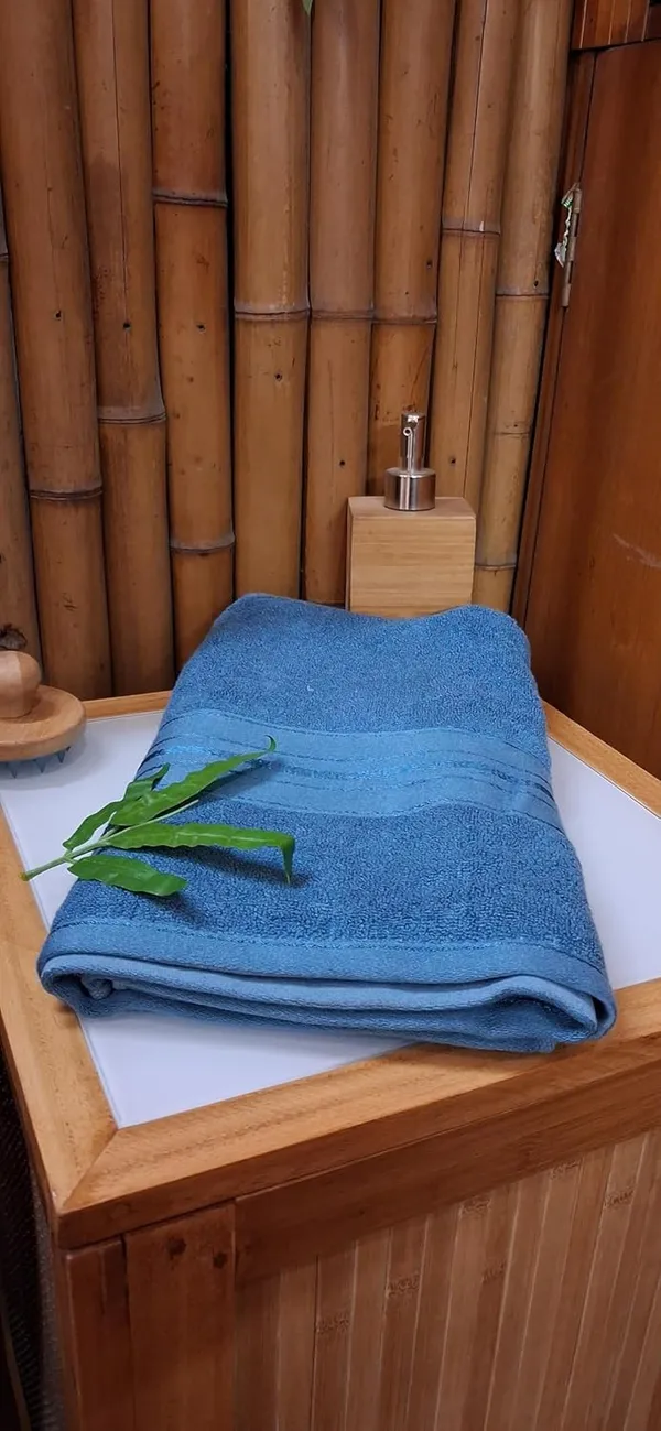 100%_Bamboo_Fiber_Bath_Towel_For_Men_and_Women-_Dark_Blue_Rayon_Plain_Bath_Towel