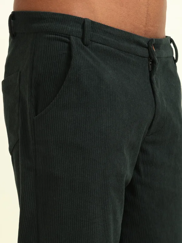 Olive_Green_Linen_Regular_Fit_Cargo_Pants_For_Men