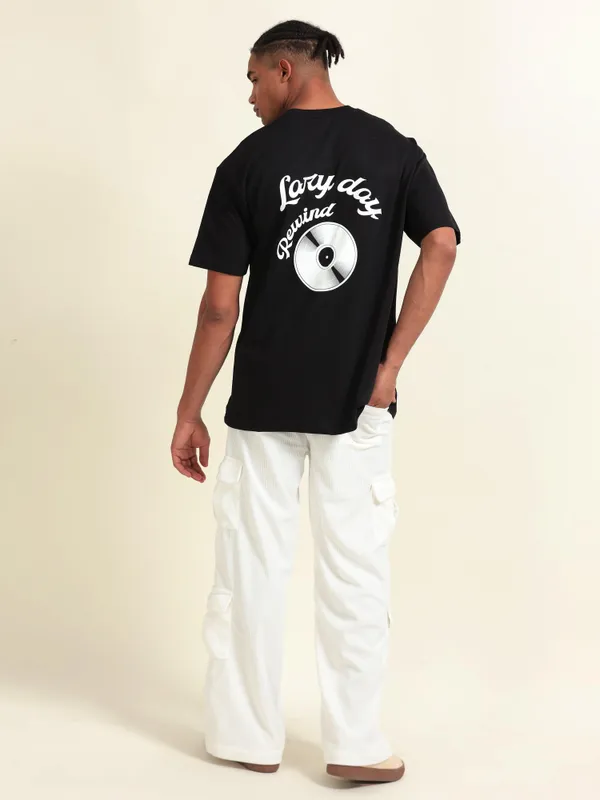 Black_Cotton_Oversized_Graphic_T-Shirt_For_Men