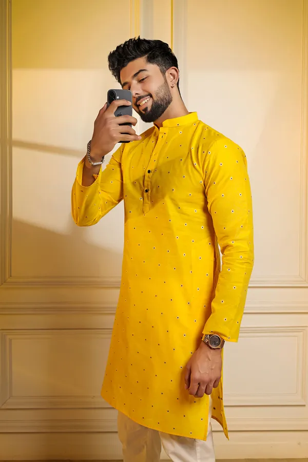 Yellow_Cotton_Resham_Butti_Kurta