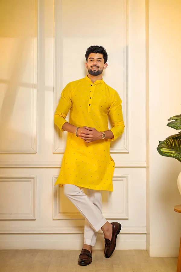 Yellow_Cotton_Resham_Butti_Kurta