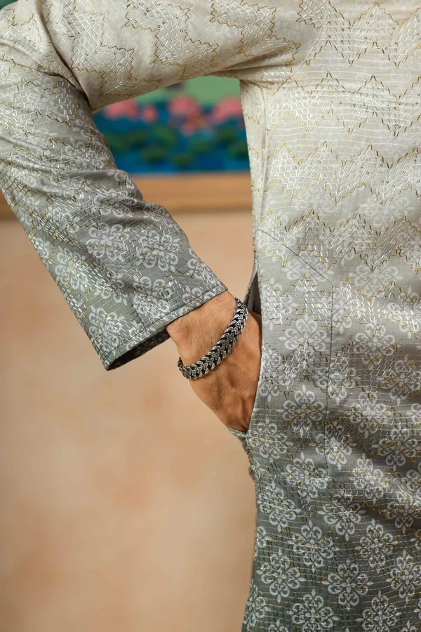 Cream__Cotton_Zari_thread_Work_with_Animal_Print_Ethnic_Set