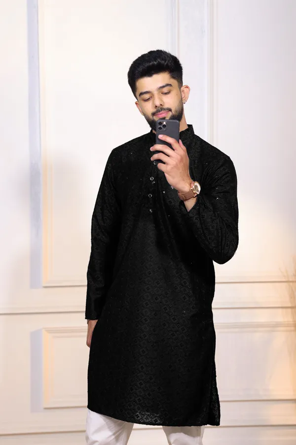 Black_Rayon_Embroidered_with_sequins_Kurta