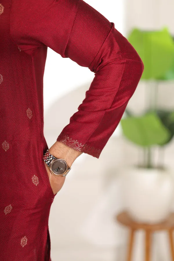 Maroon_Cotton_Resham_Neck_Work_Kurta