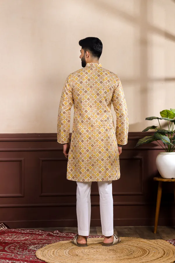 Yellow_Silk_Sequin_Thread_With_Digital_Print_Ethnic_Set