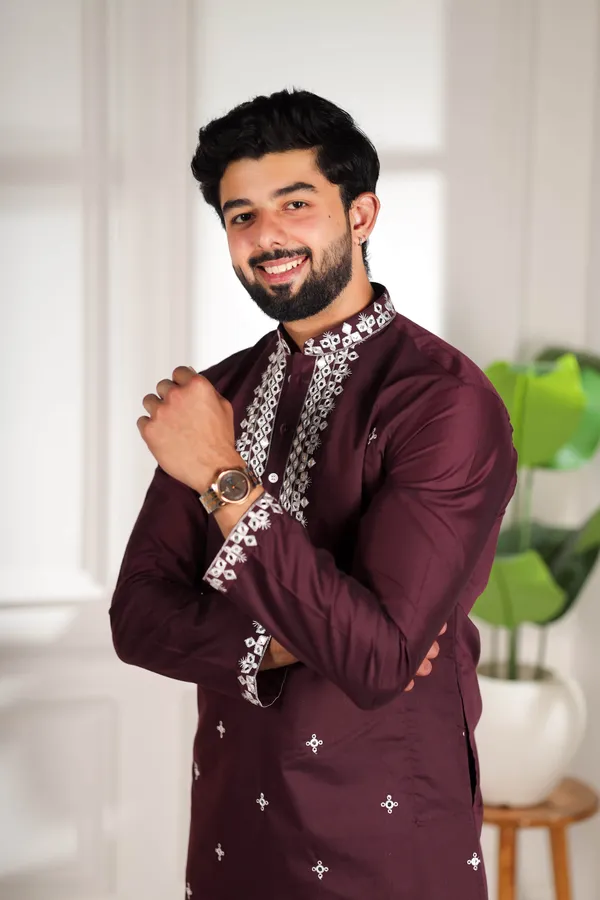 Purple_Cotton_Embroidered_Neck_with_Mirror_Work_Kurta