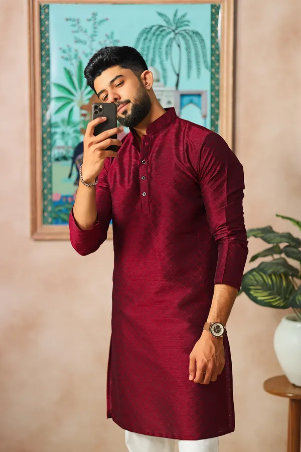 Maroon_Silk_Jacquard_Woven_Texture_Kurta