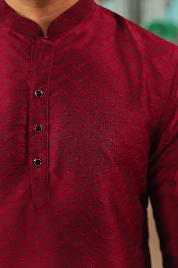 Maroon_Silk_Jacquard_Woven_Texture_Kurta