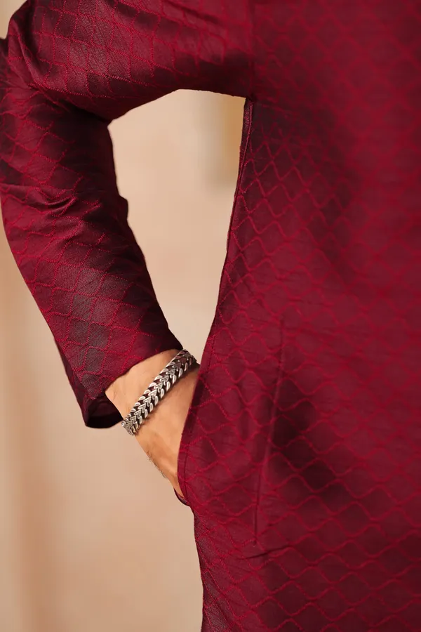 Maroon_Silk_Jacquard_Woven_Texture_Kurta