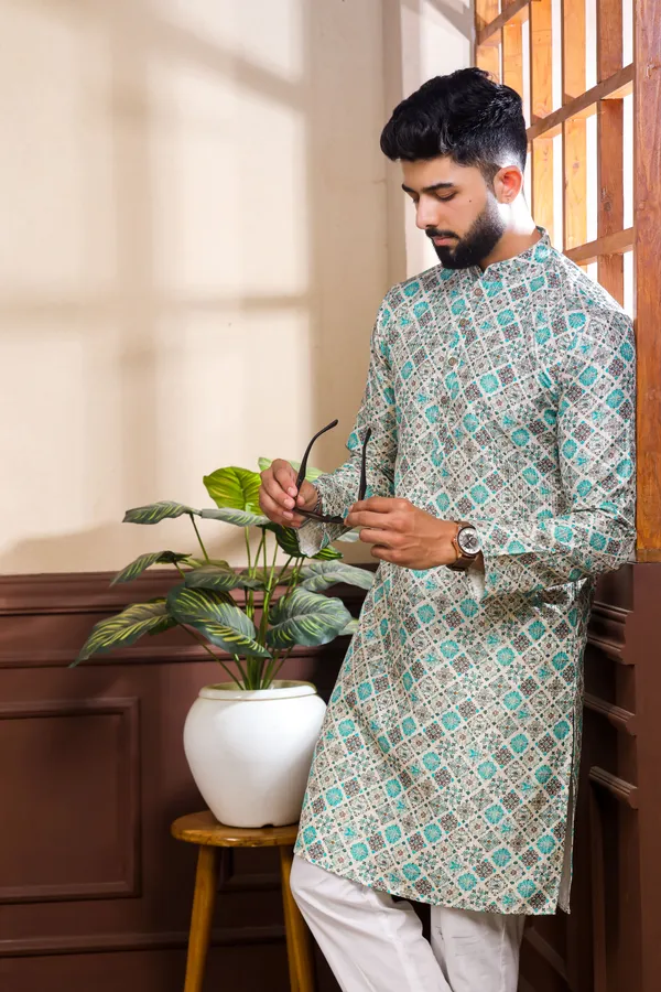 Navy_Silk_Sequin_Thread_With_Digital_Print_Ethnic_Set
