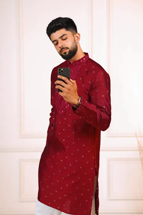 Maroon_Silk_Jacquard_Embroidered_Neck_with_Mirror_Work_Kurta