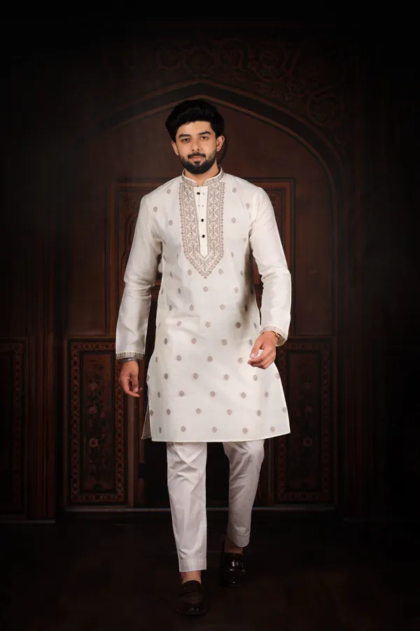 White_Cotton_Resham_Neck_Work_Kurta
