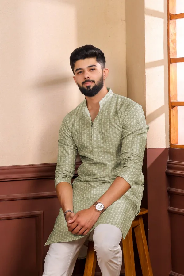 Light_Green_Sequin_Thread_With_Digital_Print_Kurta