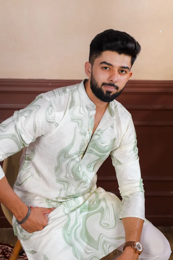 Light_Green_Silk_Sequin_Thread_With_Digital_Print_Kurta