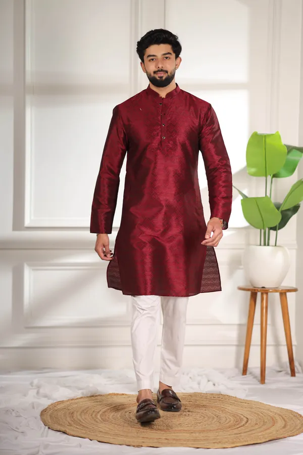 Maroon_Silk_Jacquard_Woven_Texture_Kurta