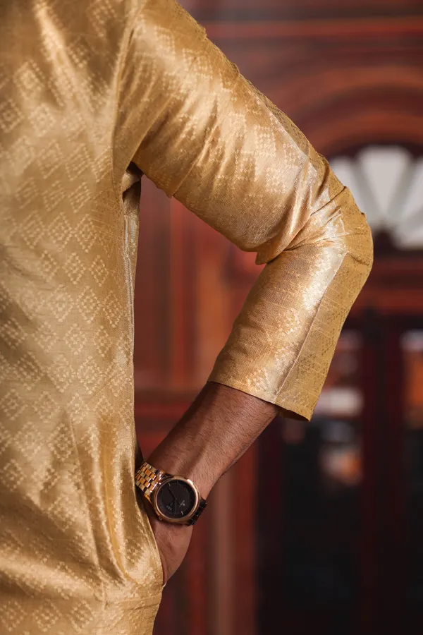 Biege_Silk_Jacquard_Woven_Texture_Ethnic_Set