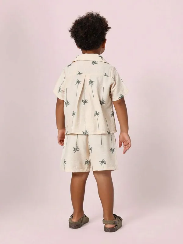 Beige_Short-Sleeve_Button-Up_Shirt_And_Shorts