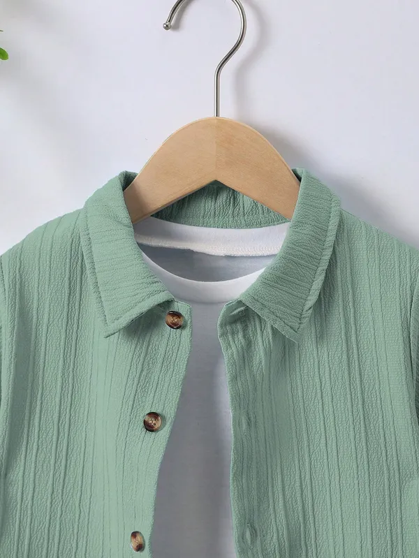 White_Short-Sleeve_Polo_Shirt_With_Trim_On_The_Collar_And_Sleeves
