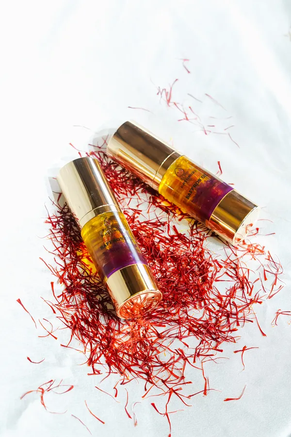 Kashmiri_Essential_Saffron_Oil