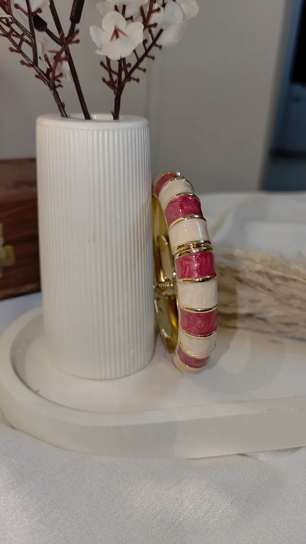 Golden_Brass_Premium_&_Elegant_(_Anti_Tarnish_)_Kada_For_Women