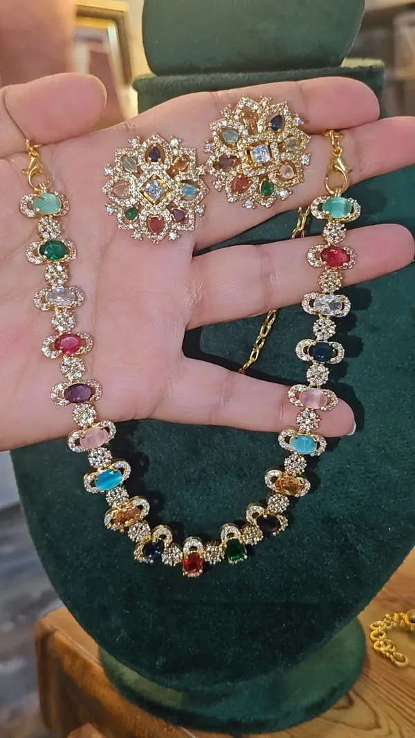 MAYRA_-_MULTICOLOR_STONE_NECKLACE_&_EARRING_SET