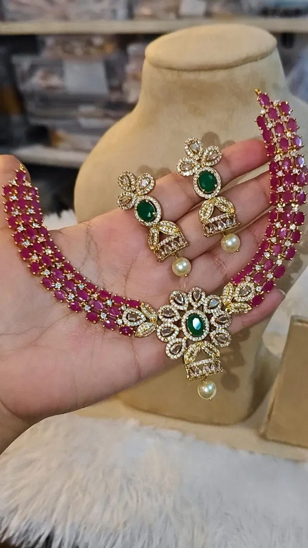 ADVIKA_-_RUBY_KEMP_STONE_CHOKER_NECKLACE_SET
