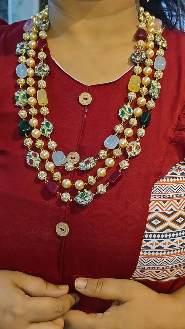 ANTIQUE_3_LAYER_MONALISA_STONE_NECKLACE_SET