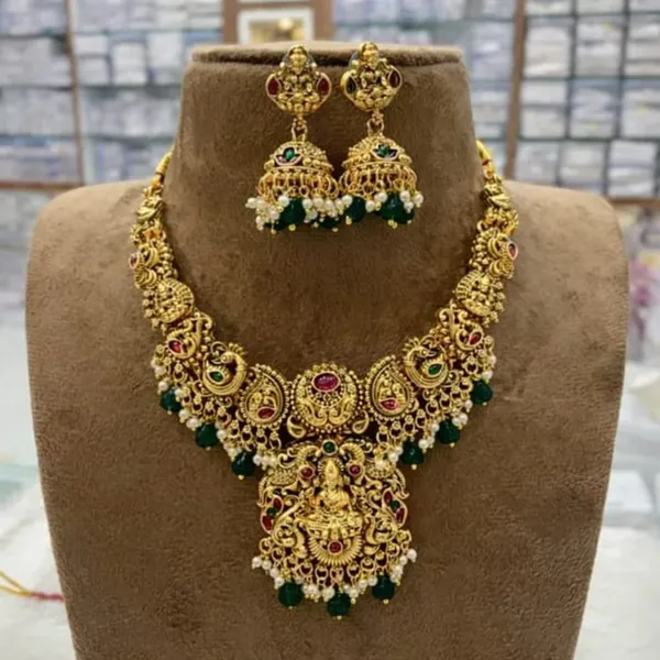 ANTIQUE_TEMPLE_NECKLACE_SET_WITH_GODDESS_LAKSHMI_MOTIF_2.0