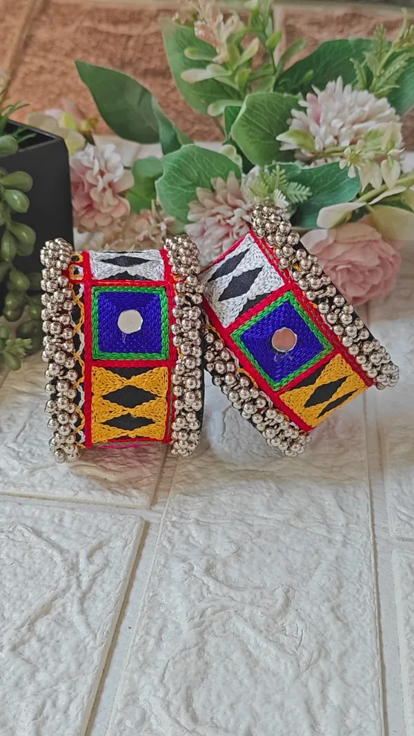 BOHO_HANDCUFF_(PAIR)_3.0