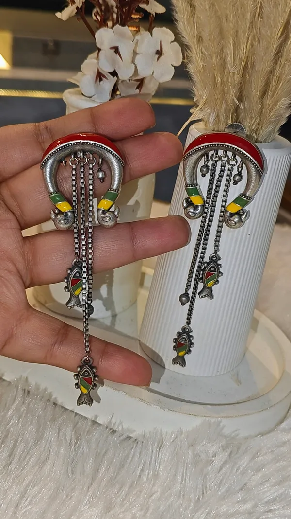 SILVER_REPLICA_TRIBAL_DANGLER_–_MULTICOLOR_FISH_MOTIF