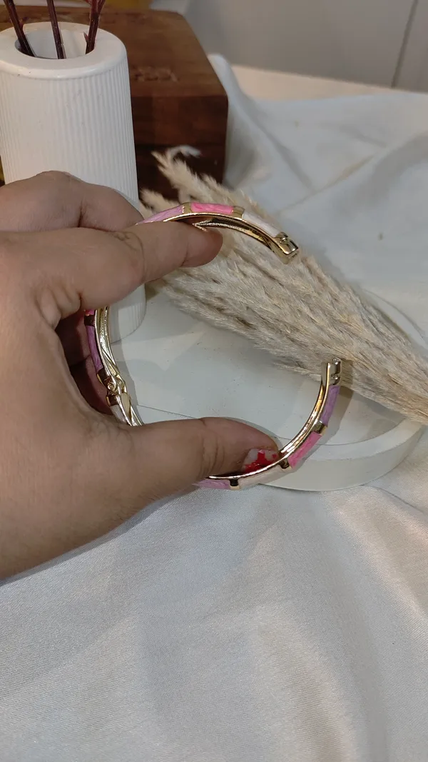 Golden_Brass_Premium_&_Elegant_(_Anti_Tarnish_)_Kada_For_Women
