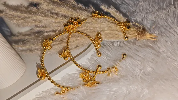 GOLDEN_GHUNGAROO_BRACELET