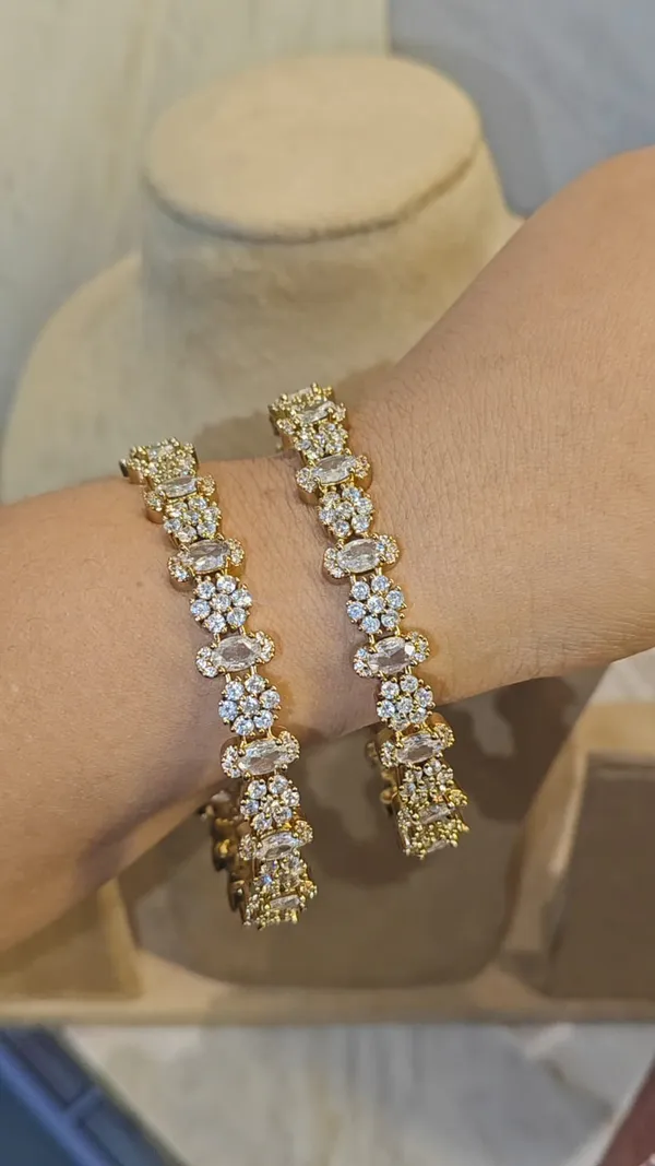 GOLD-TONE_AMERICAN_DIAMOND_BRACELET_-_CRYSTAL_WHITE