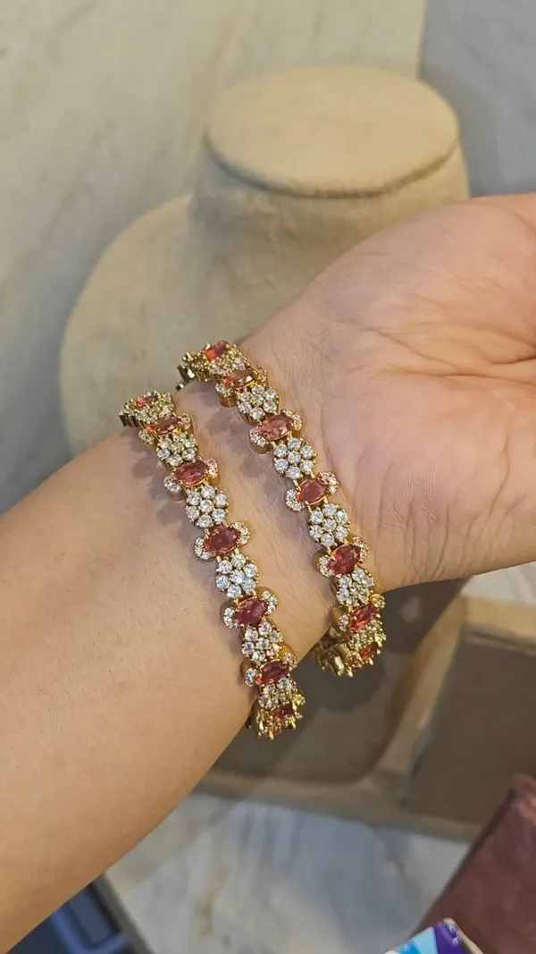 GOLD-TONE_AMERICAN_DIAMOND_BRACELET_-_RED&WHITE
