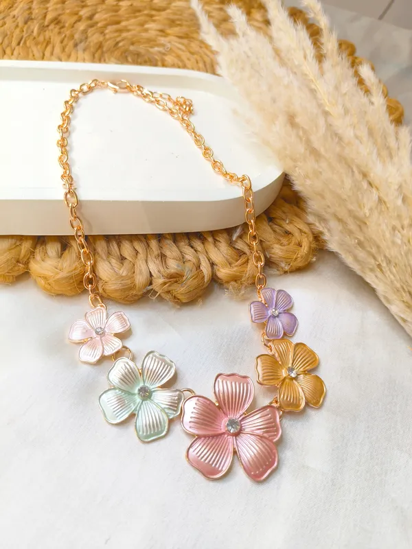 PREMIUM_&_ELEGANT_(_ANTI_TARNISH_)_NECKLACE_FOR_WOMEN