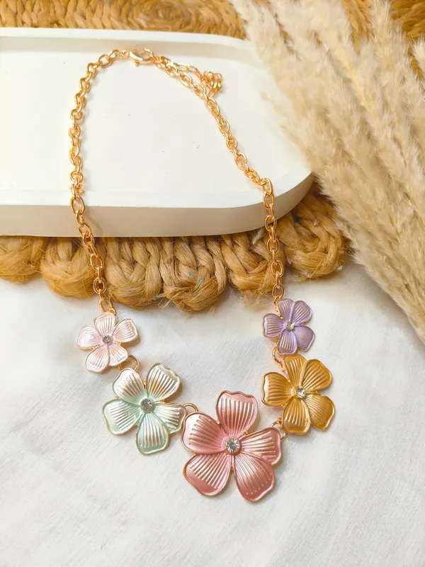 PREMIUM_&_ELEGANT_(_ANTI_TARNISH_)_NECKLACE_FOR_WOMEN
