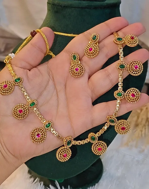 KINJAL_BEAUTIFUL_BRASS_NECKLACE_WITH_DORI