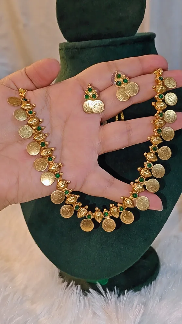 MAAHI_CLASSIC_TEMPLE_NECKLACE_SET_WITH_DORI