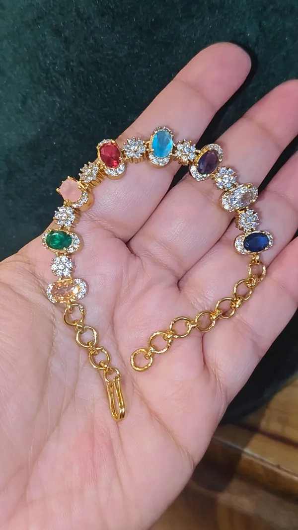 MAYRA_COMBO_WITH_BRACELET